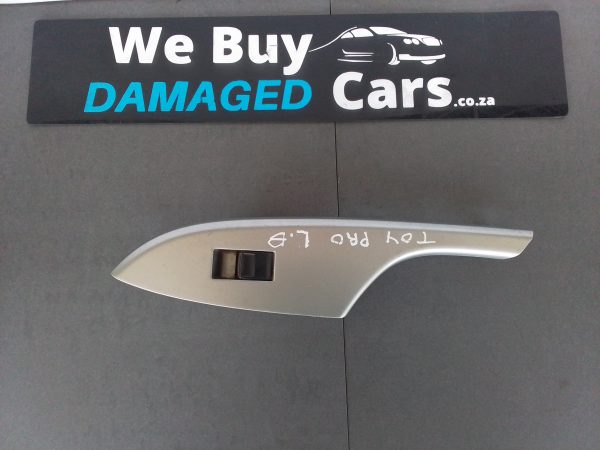 Toyota Corolla Professional L/R Window Switch 2009 OEM - Image 2