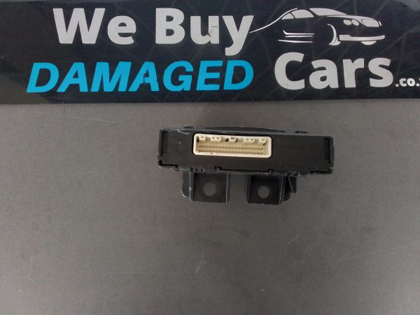 Toyota Yaris 2018 1.5 2NR Amplifier Control Module OEM - Image 4