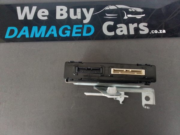 Toyota Yaris 2018 1.5 2NR Theft Locking Control Module OEM - Image 3