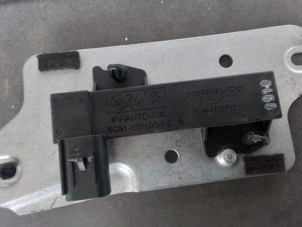 Jaguar XF 2011 Radio Antenna OEM - Image 3